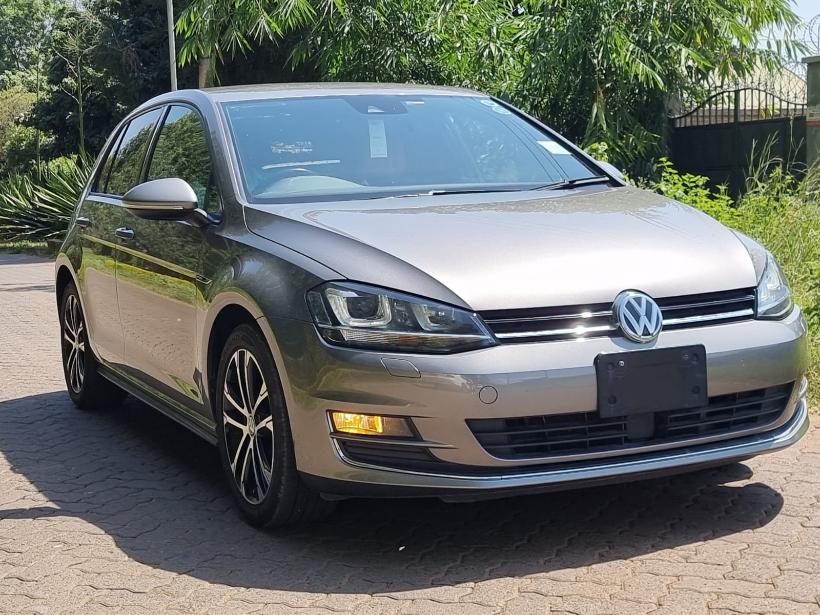 Autotrader Vehicle details